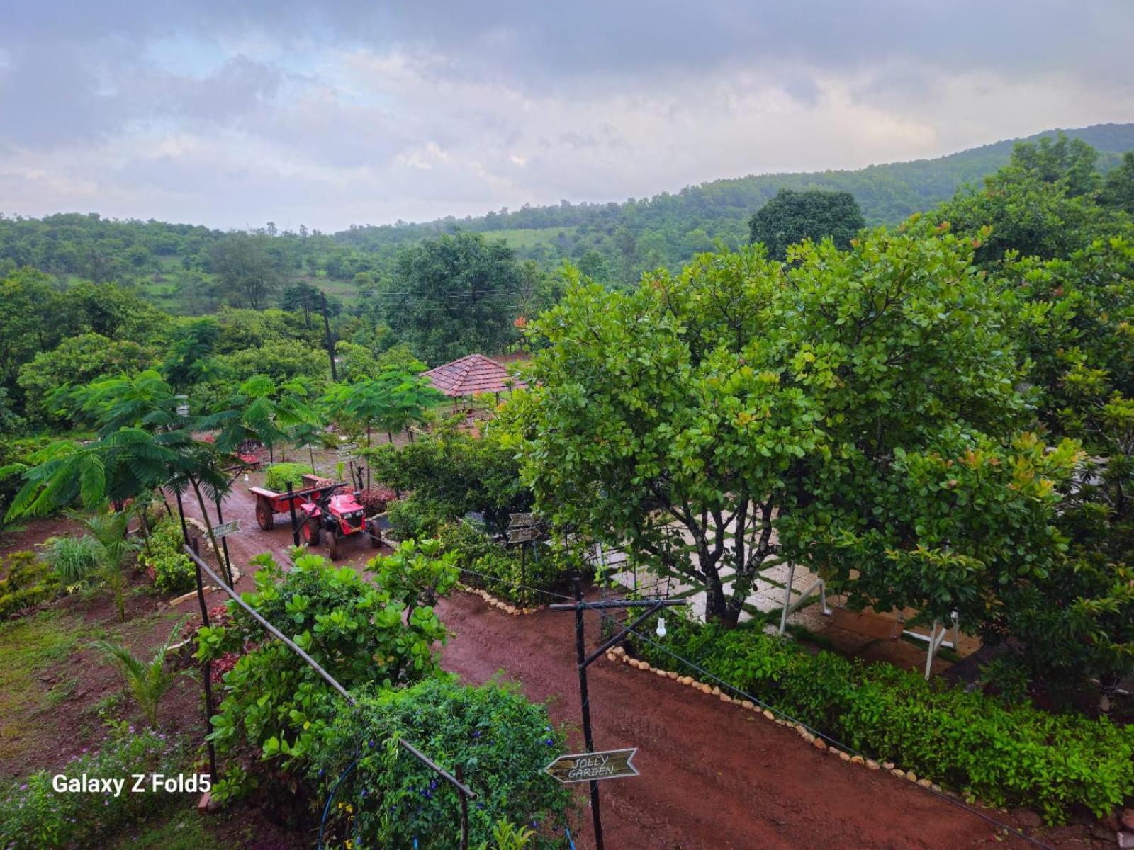 Chalobahills Farmstay Resort Ajra Ngoại thất bức ảnh
