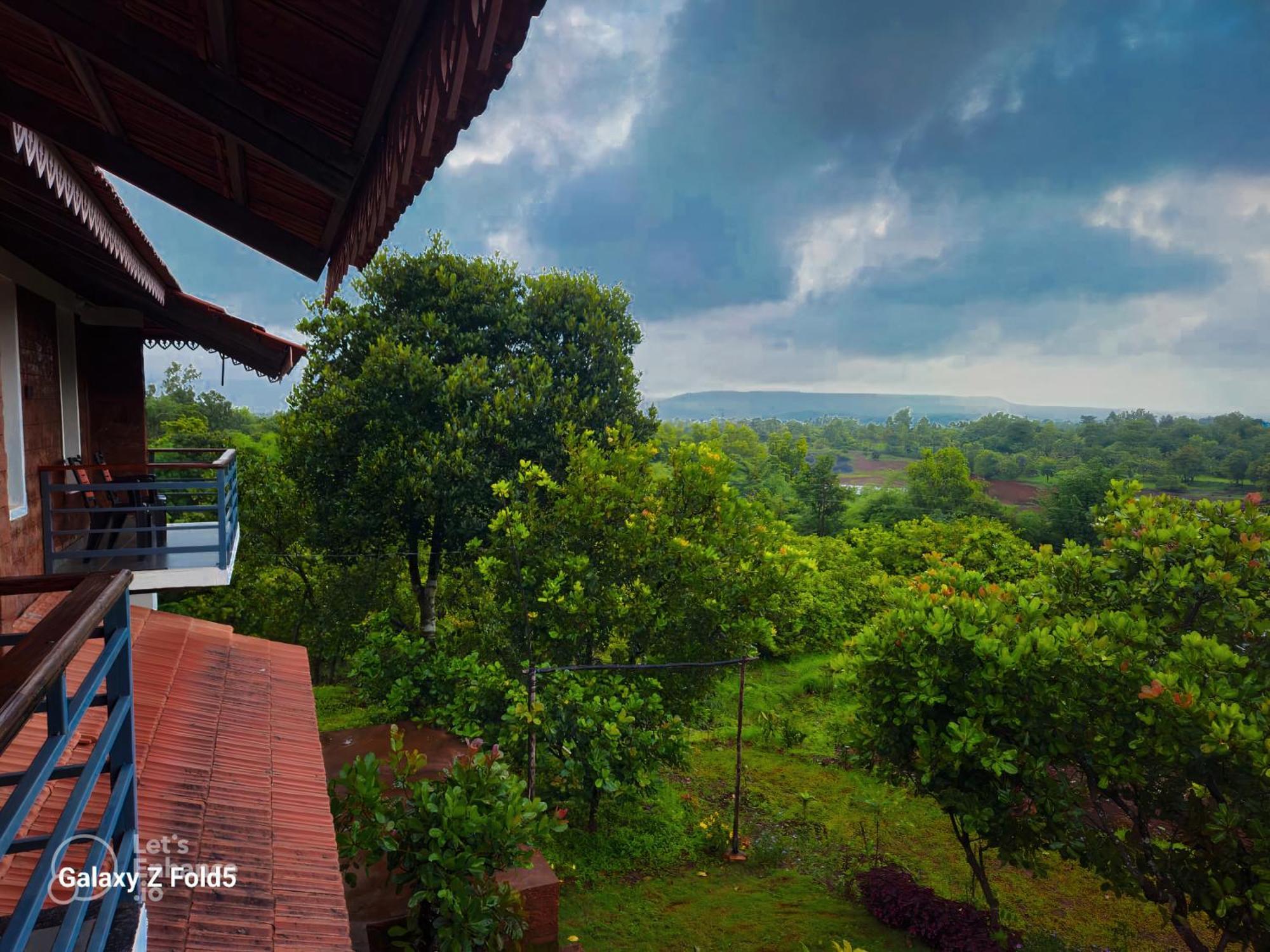 Chalobahills Farmstay Resort Ajra Ngoại thất bức ảnh